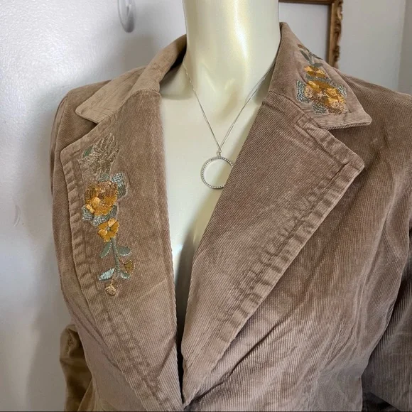 New True meaning corduroy embroidered floral jacket size Large New With Tags A7 - Picture 9 of 16